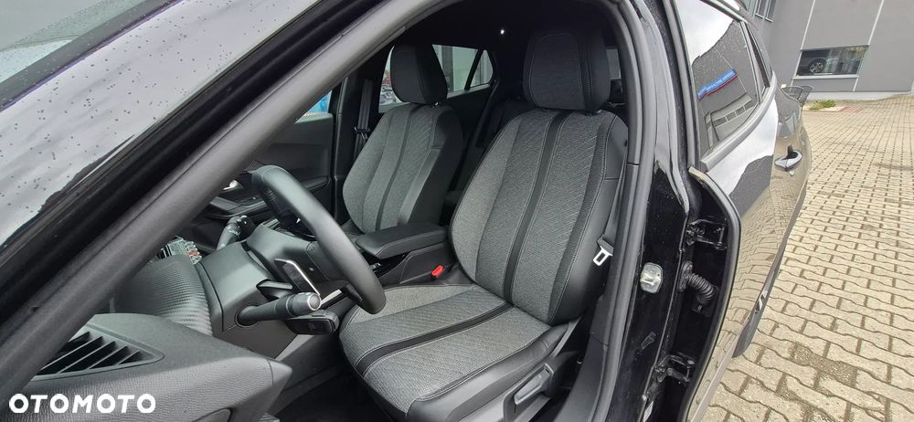 Peugeot 2008 PureTech 130 Allure S&S EAT8 - 9