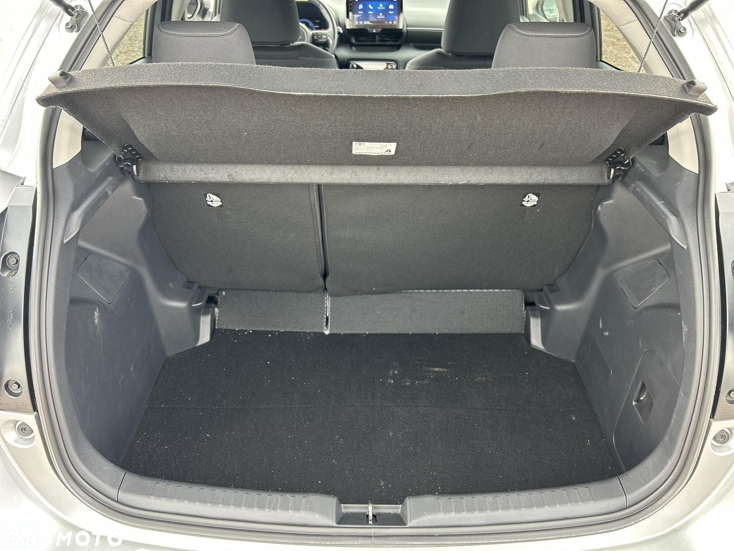 Toyota Yaris - 14