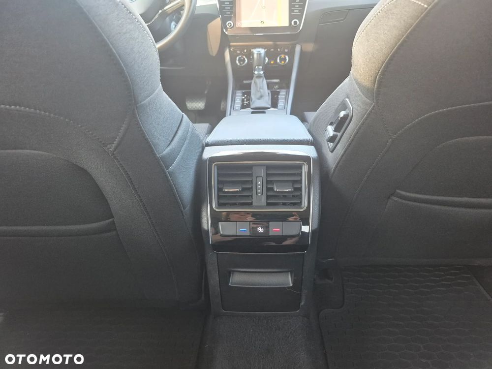 Skoda Superb 2.0 TSI DSG Style - 33