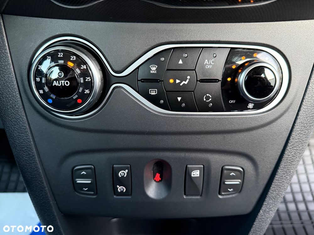 Dacia Sandero Stepway TCe 90 (S&S) Celebration - 27