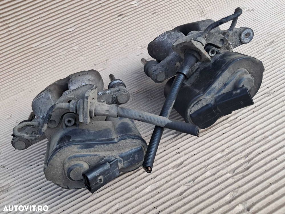 Vw Passat B6, set etrieri spate originali, modelul cu motoras - 2