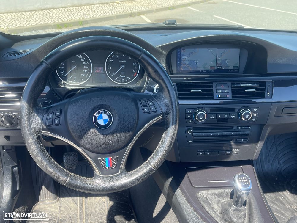 BMW 320 i Cabrio Edition Exclusive - 8