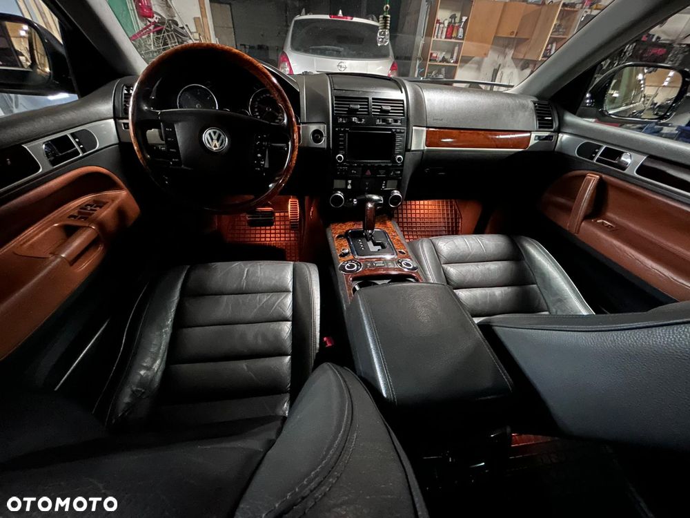 Volkswagen Touareg 5.0 V10 TDI Tiptr - 23