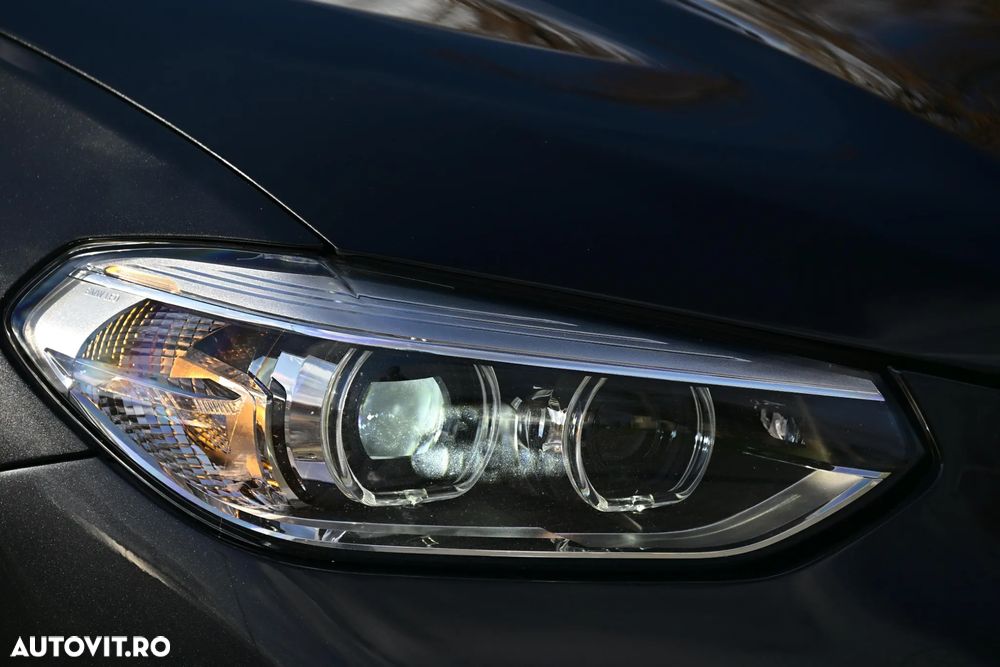 BMW X4 xDrive30i AT xLine - 16