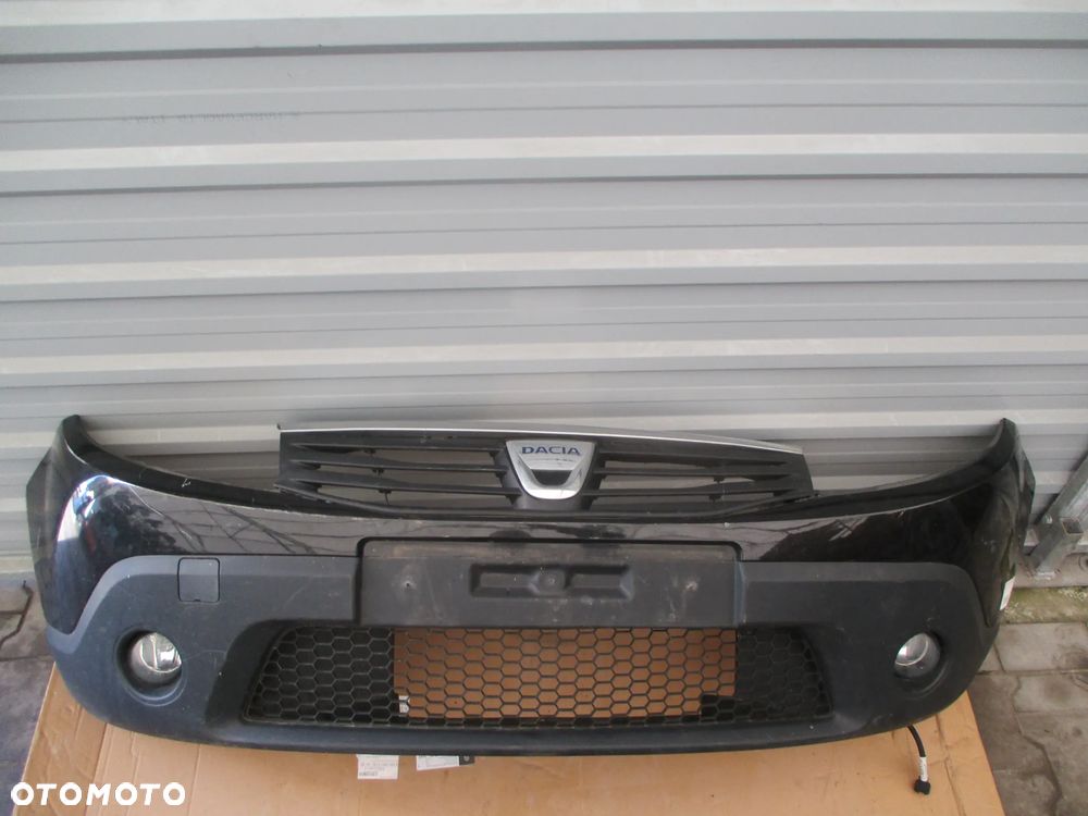 DACIA SANDERO I 2009-2012 ZDERZAK PRZEDNI PRZÓD
