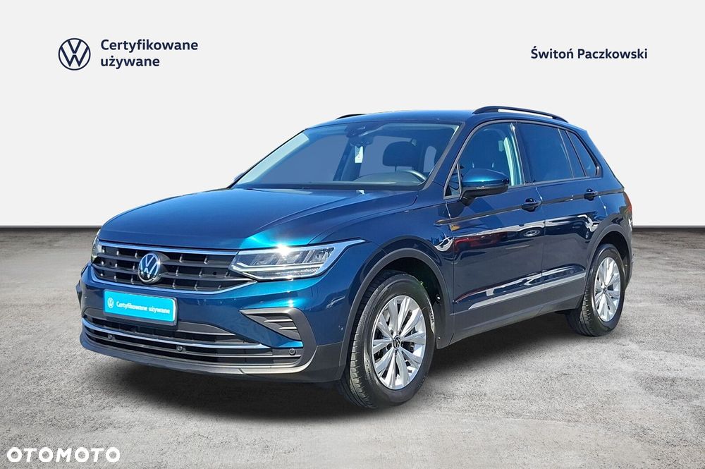 Volkswagen Tiguan - 1