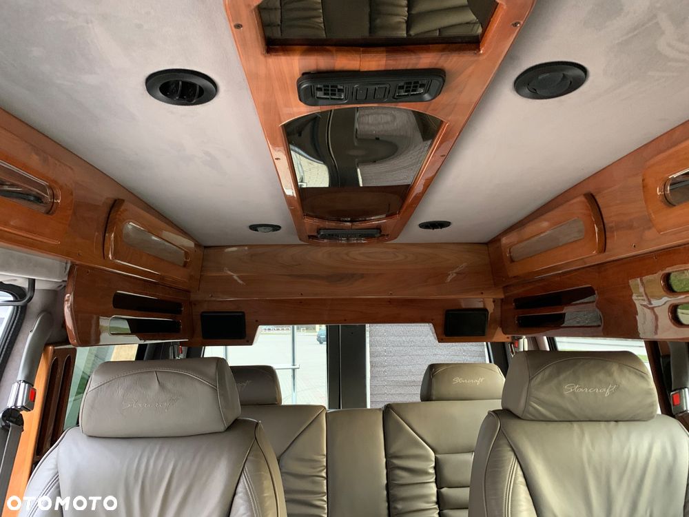 Chevrolet Astro - 31