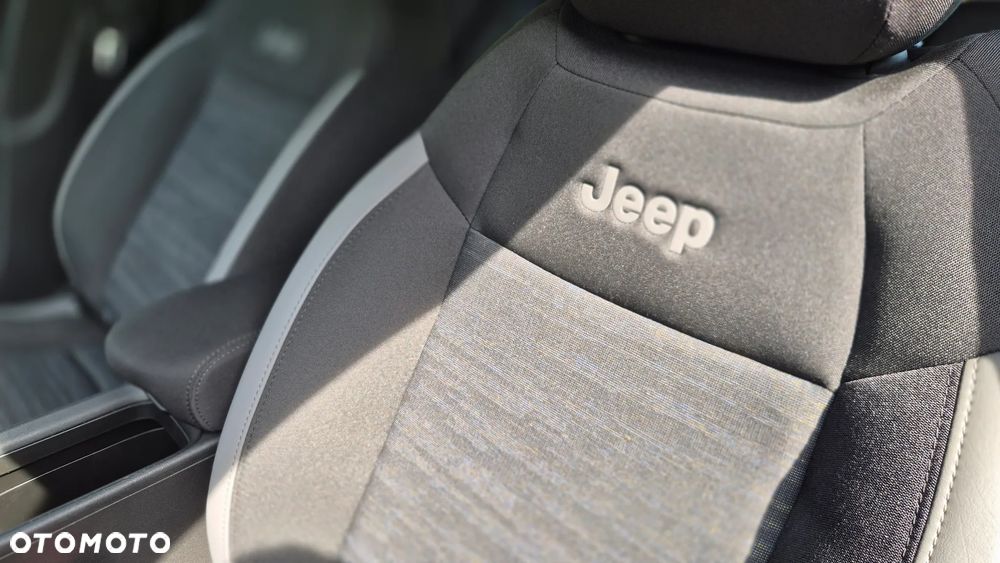 Jeep Avenger Altitude+ - 19