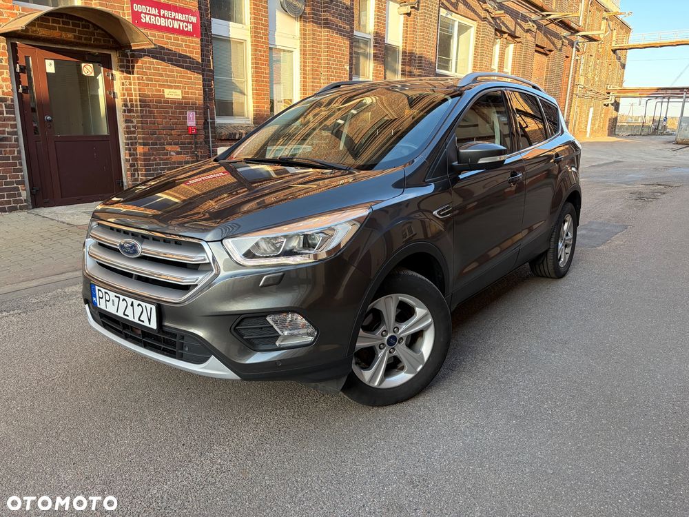Ford Kuga 1.5 EcoBoost 2x4 Titanium - 4