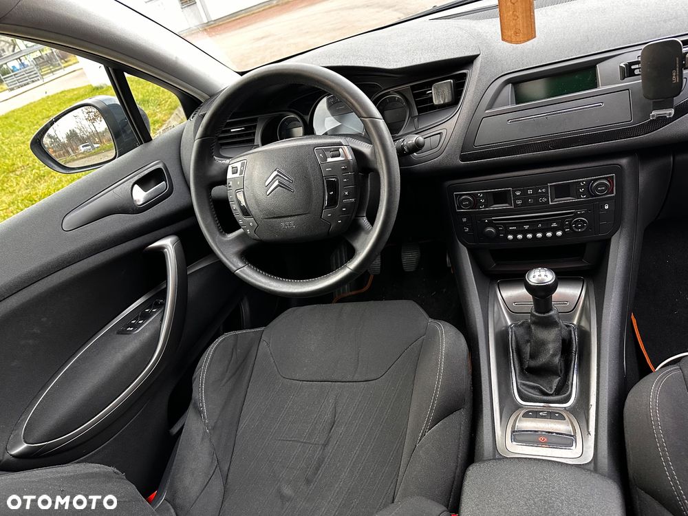 Citroën C5 2.0 16V Confort - 8