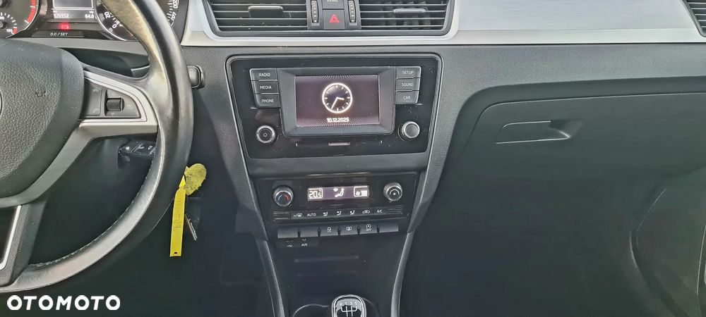 Skoda RAPID 1.2 TSI (Green tec) Cool Edition - 6