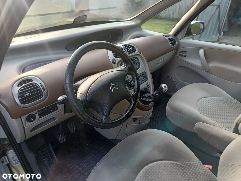 Citroën Xsara Picasso 1.8i 16V Exclusive - 9