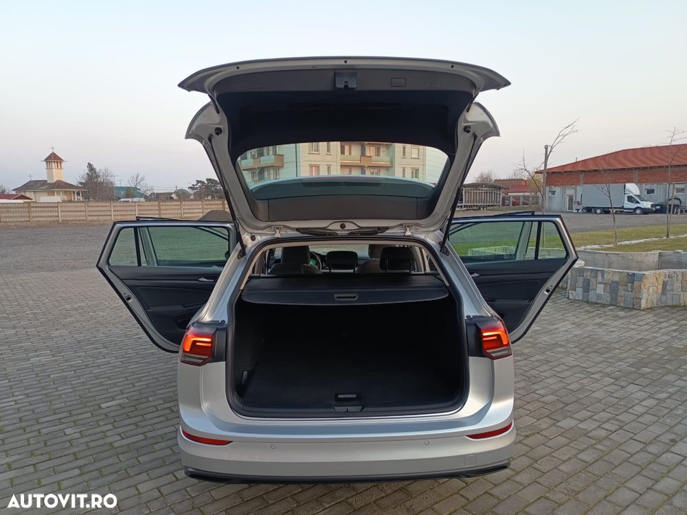 VOLKSWAGEN Golf 2021 — imagine 8