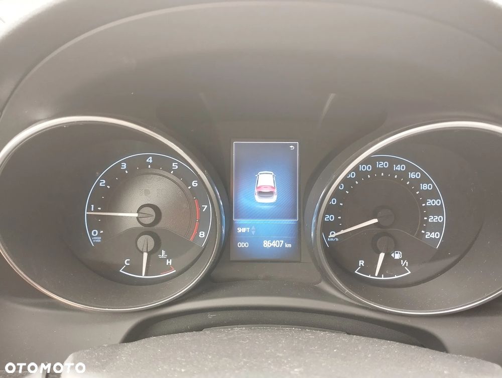 Toyota Auris 1.6 Premium - 17