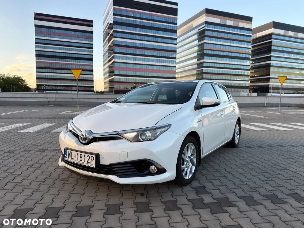 Toyota Auris Hybrid 135 Comfort - 1