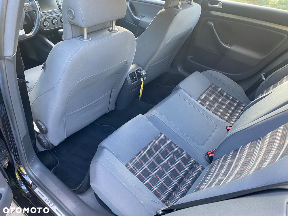 Volkswagen Golf 2.0 TSI GTI - 13