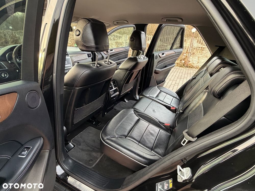 Mercedes-Benz ML 350 BlueTEC 4MATIC 7G-TRONIC Edition 1 - 17