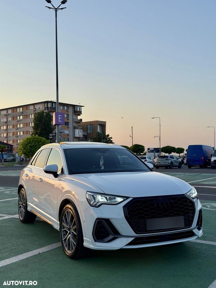 Audi Q3 45 TFSI quattro S tronic S line - 1
