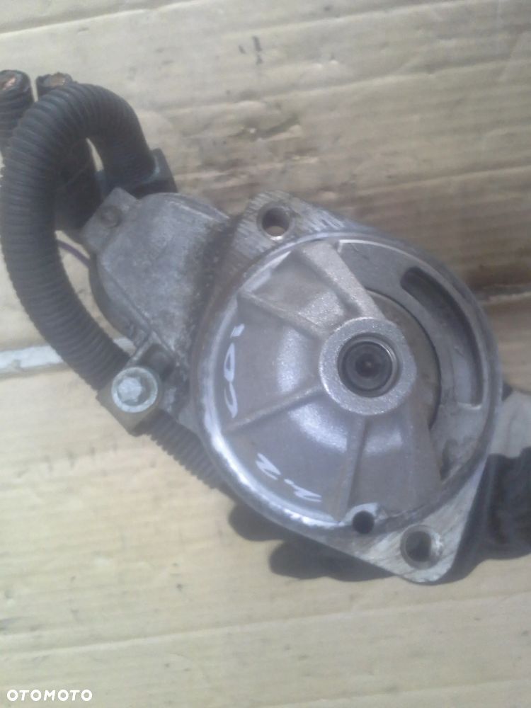 Mercedes Benz 2.2 CDi rozrusznik Valeo D7R43  0051511301 - 7