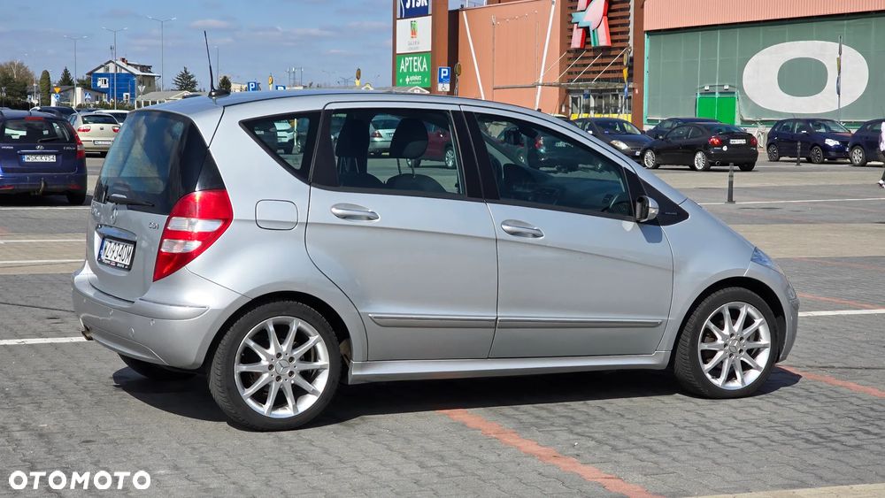 Mercedes-Benz Klasa A 180 CDI Elegance DPF - 2