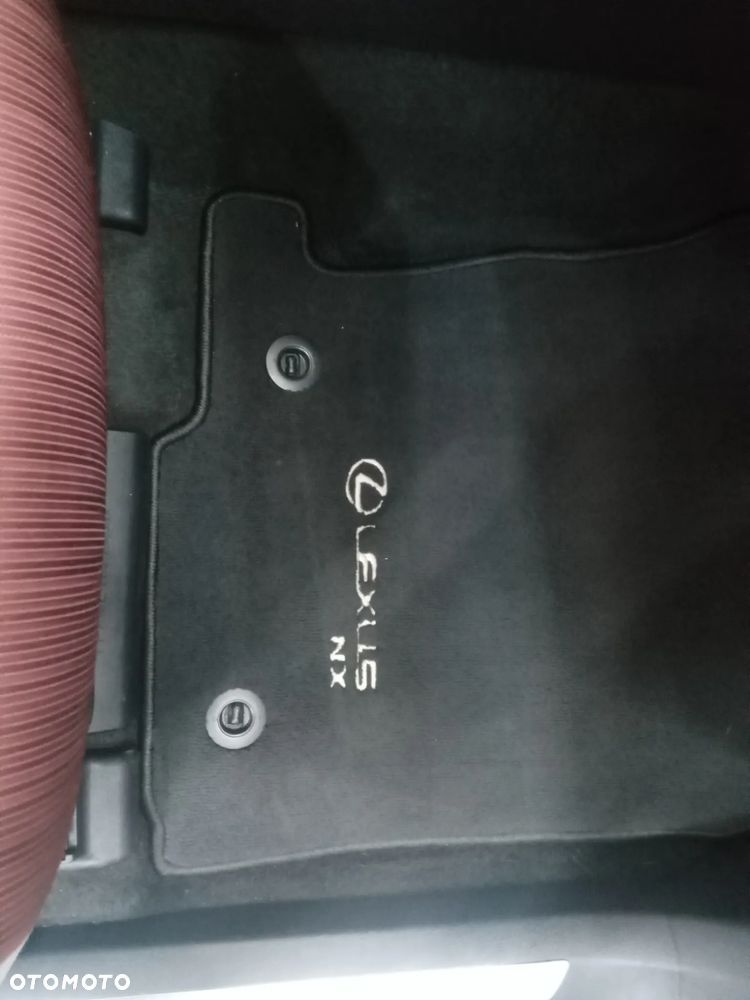 Lexus NX 200t Elite AWD - 12