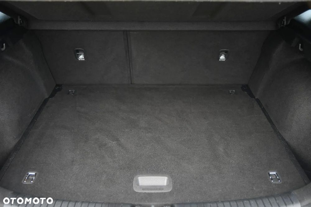 Kia Ceed - 22