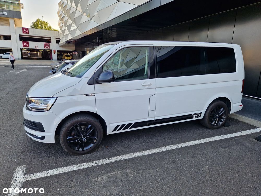 Volkswagen Multivan - 1