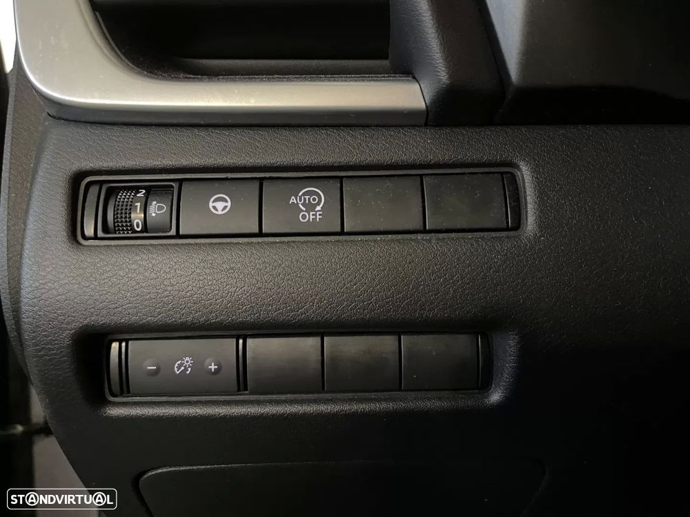 Nissan Qashqai 1.3 DIG-T N-Connecta LED Xtronic - 39
