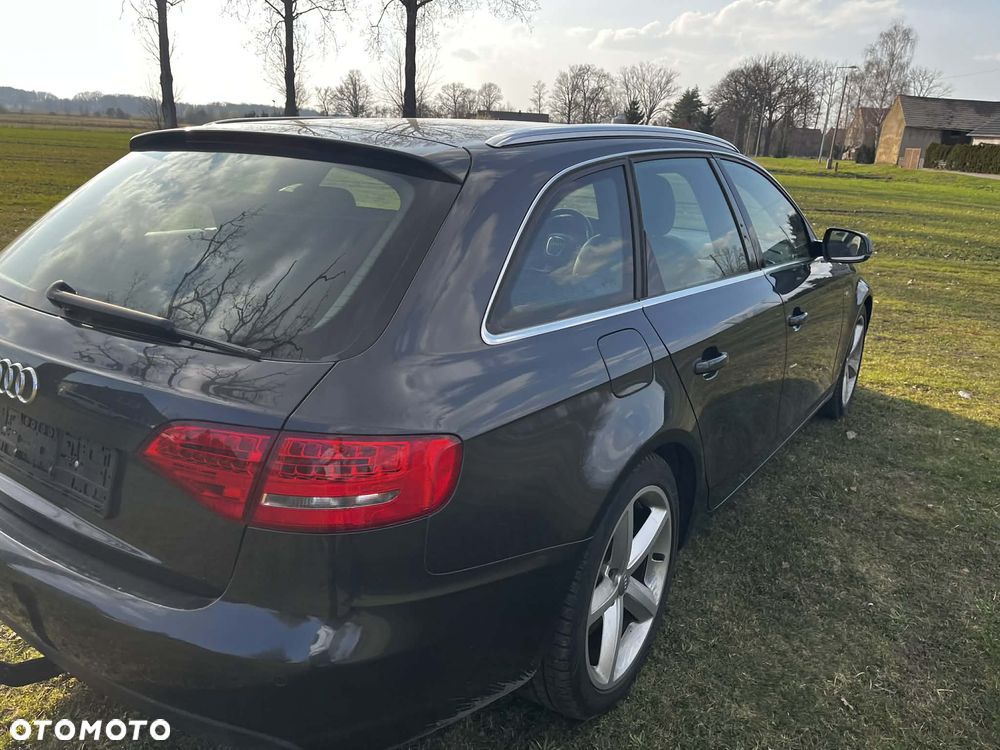 Audi A4 Avant 2.0 TDI DPF S line Sportpaket - 2