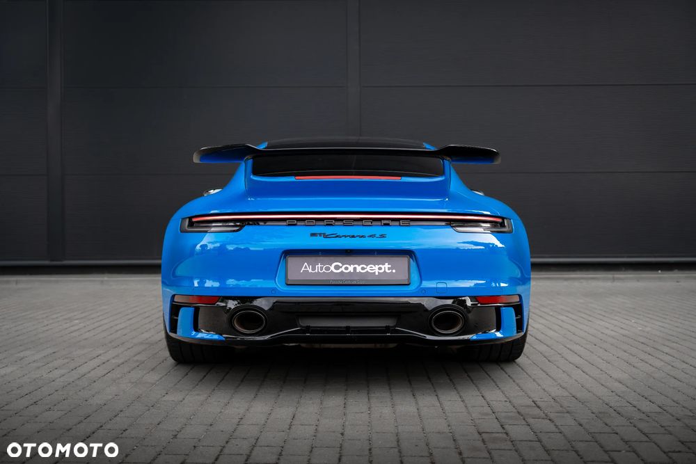 Porsche 911 Carrera 4S - 11
