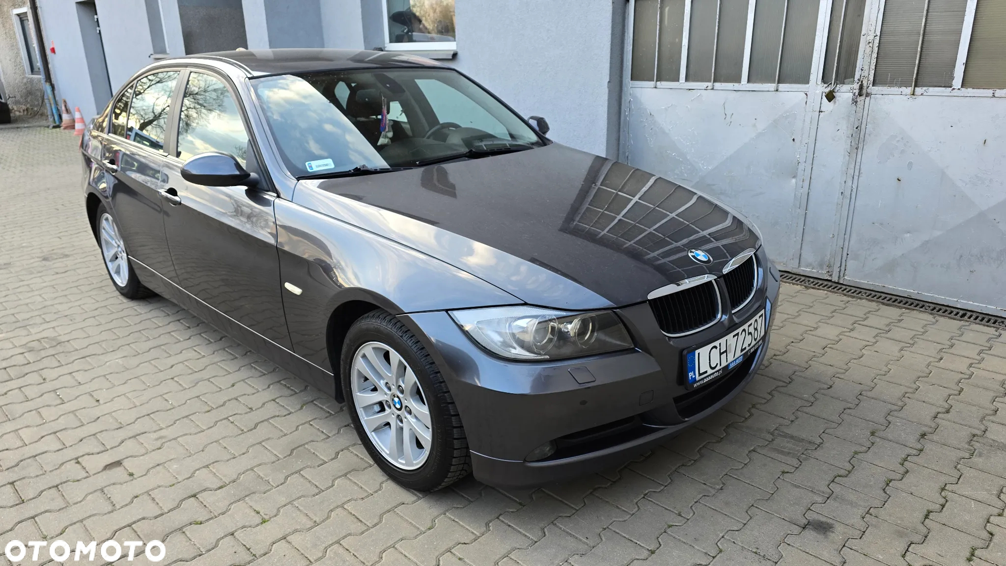 BMW Seria 3 318i - 12