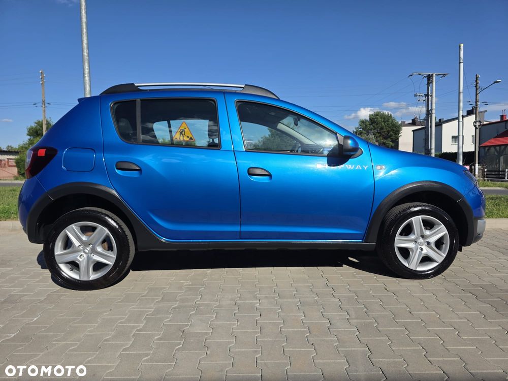 Dacia Sandero Stepway TCe 90 (S&S) Celebration - 9