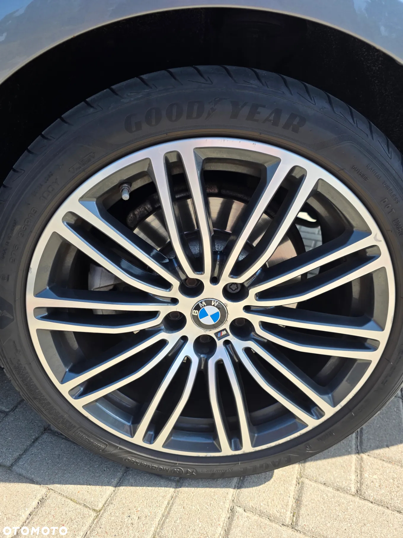 BMW Seria 5 520d xDrive M Sport sport - 12