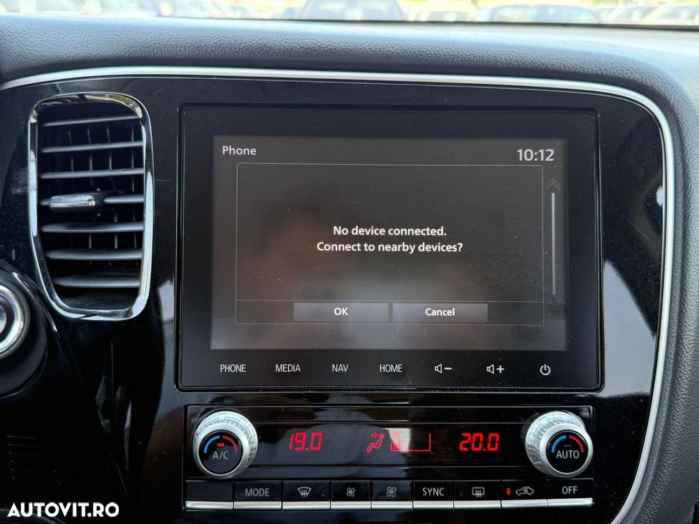Mitsubishi Outlander 2.0L AS&G CVT Instyle - 13