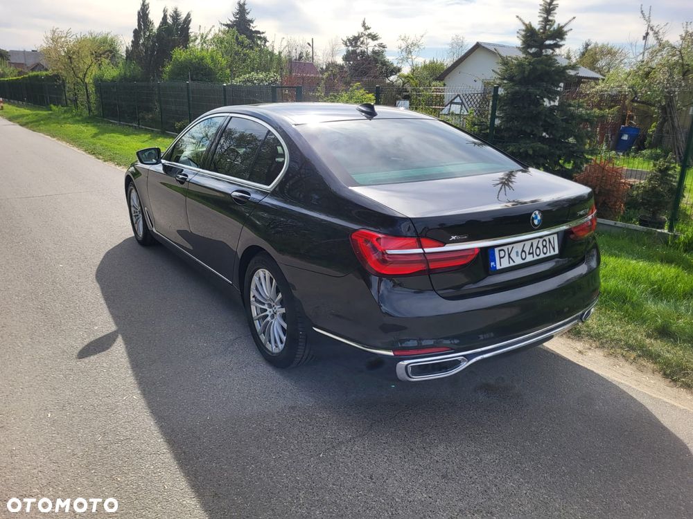 BMW Seria 7 740d xDrive - 2