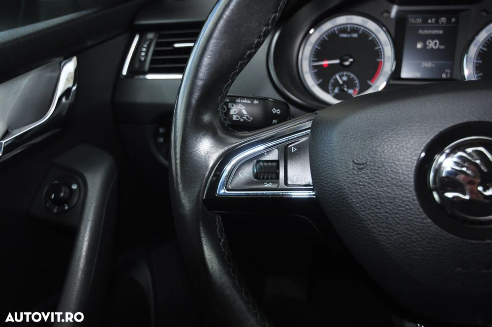 Skoda Octavia 2.0 TDI DSG Ambition - 21