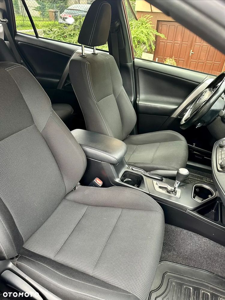 Toyota RAV4 - 17