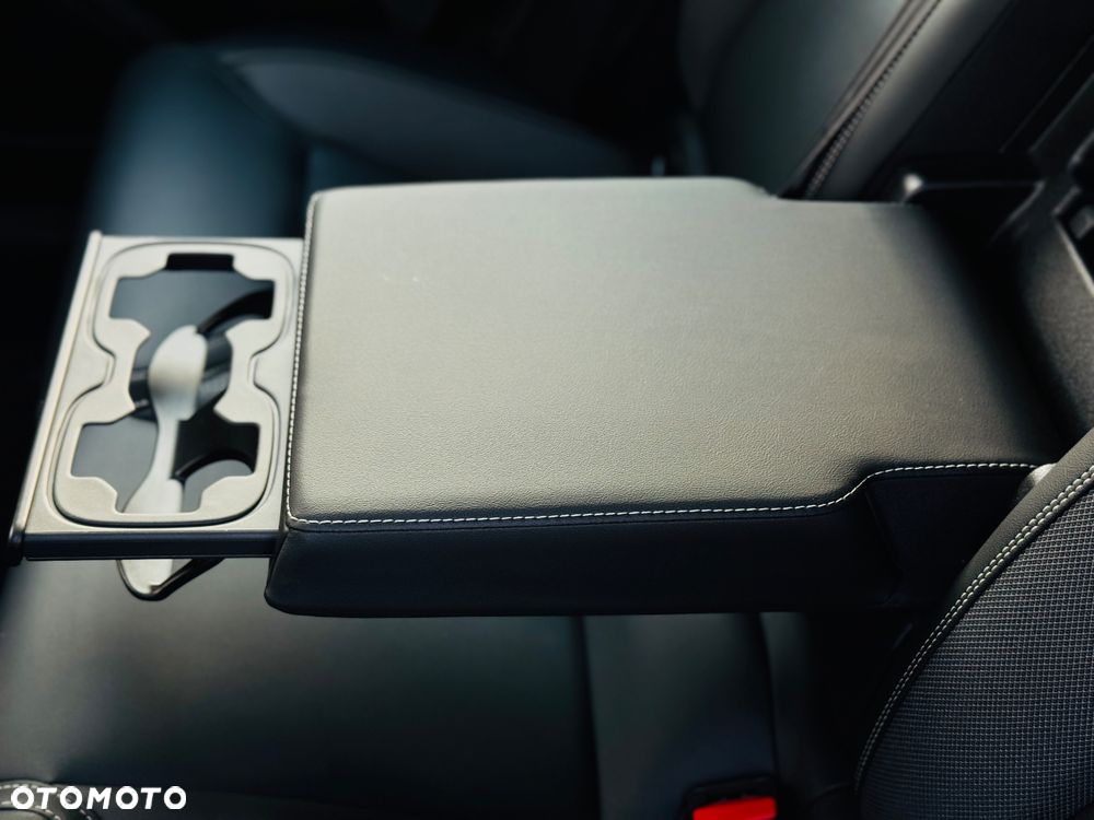 Volvo XC 60 B4 D AWD Geartronic RDesign - 27