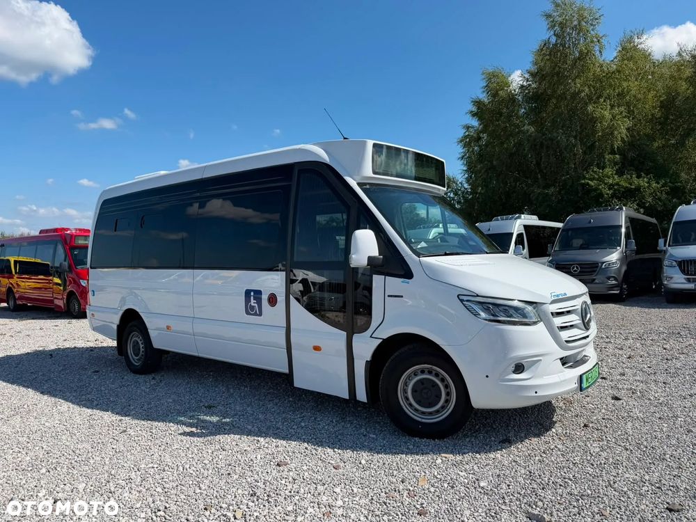 Mercedes-Benz eSprinter - 2