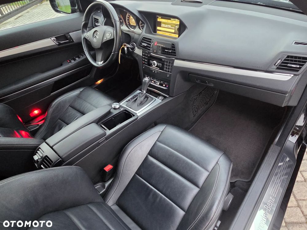 Mercedes-Benz Klasa E 250 CGI BlueEFFICIENCY Automatik Avantgarde - 18