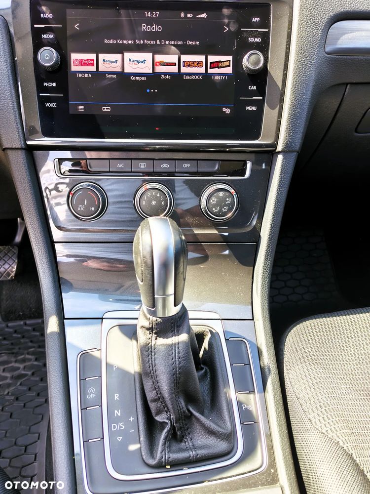 Volkswagen Golf 1.5 TSI BMT Trendline DSG - 20