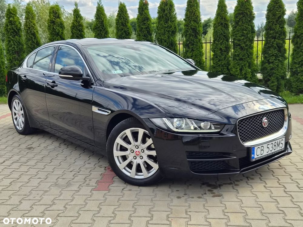 Jaguar XE 2.0 D180 SE - 4