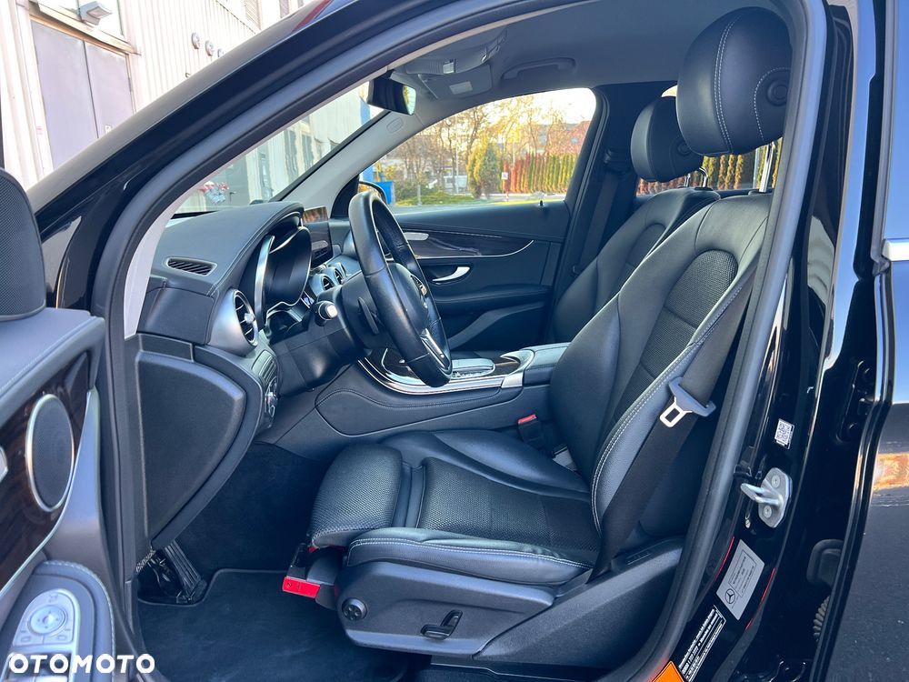 Mercedes-Benz GLC 200 4Matic 9G-TRONIC AMG Line - 14