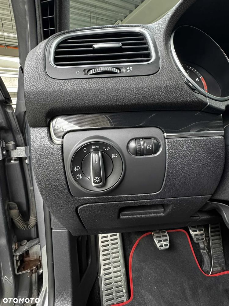 Volkswagen Golf VI 2.0 TSI GTI - 15