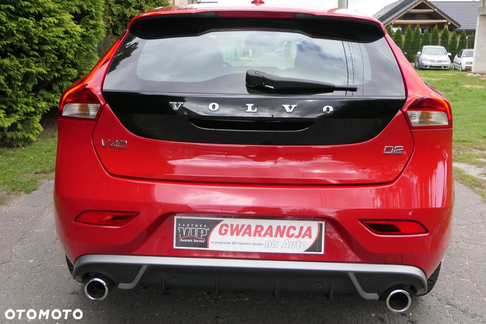 Volvo V40 D2 Drive-E R-Design Momentum - 15