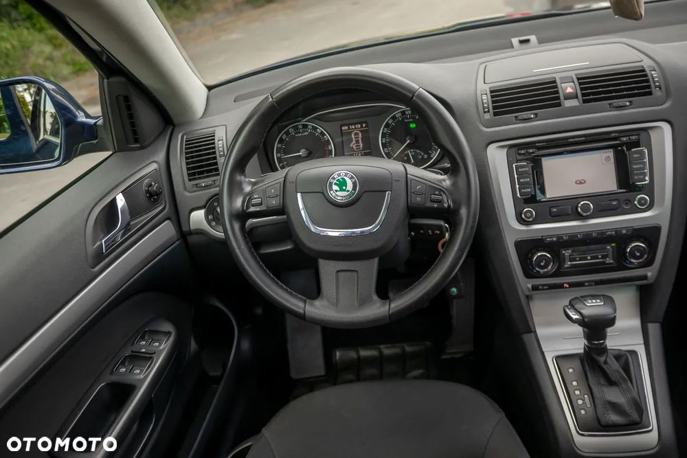 Skoda Octavia 2.0 TDI DPF DSG Elegance - 29