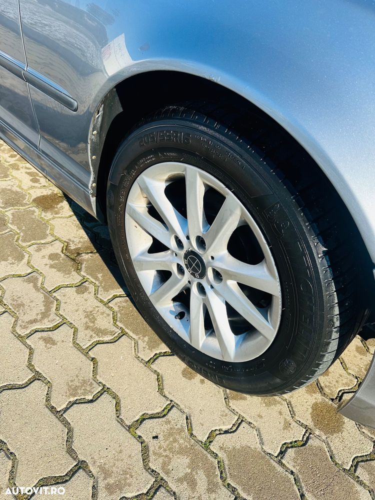 BMW Seria 3 318i - 10