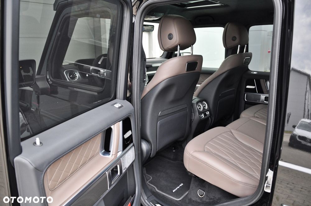 Mercedes-Benz Klasa G AMG 63 4x4 - 34