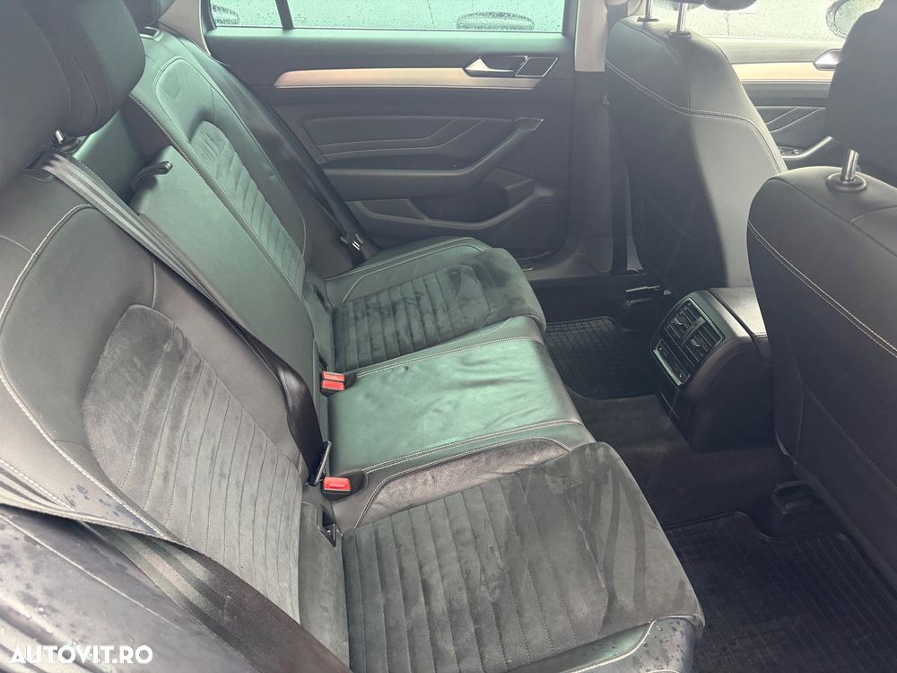 Volkswagen Passat 2.0 TDI DSG Highline - 17