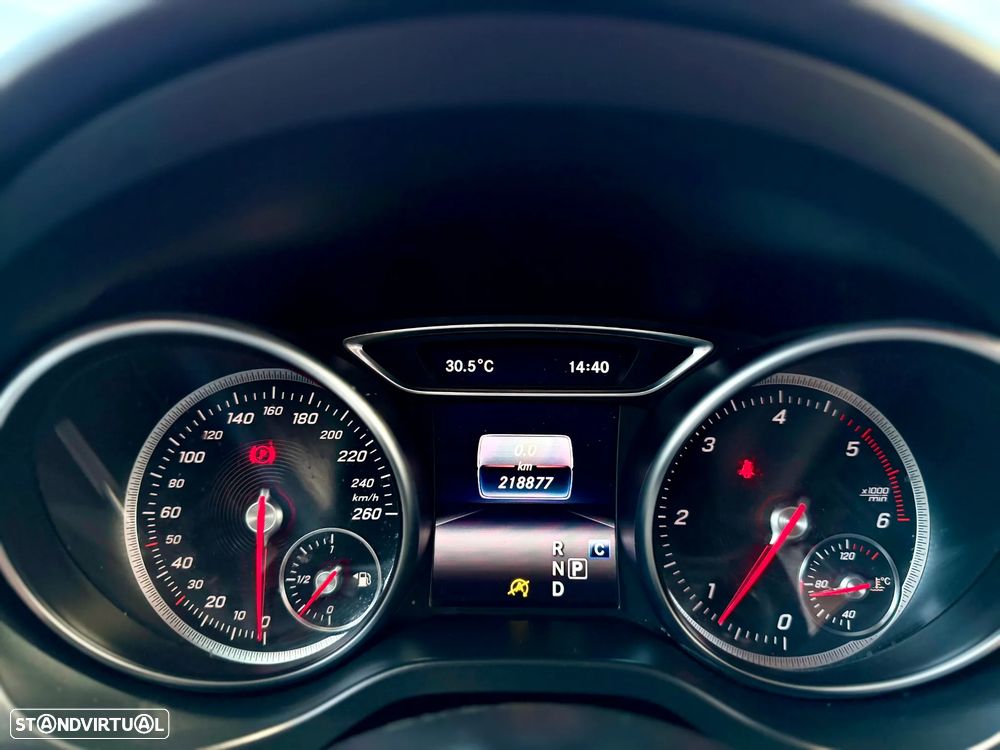 Mercedes-Benz CLA 220 d 7G-DCT AMG Line - 24